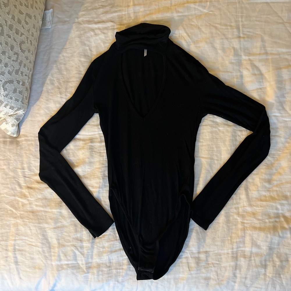 Long Sleeve Black Body Suit!